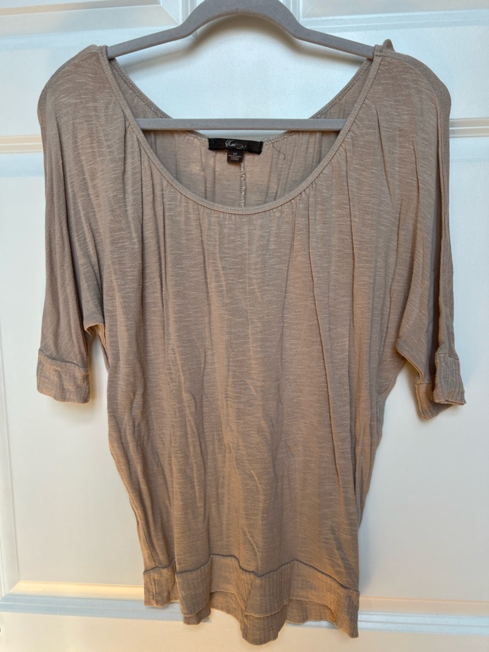 Forever 21 Beige Taupe Scoop-Neck Tunic Top
